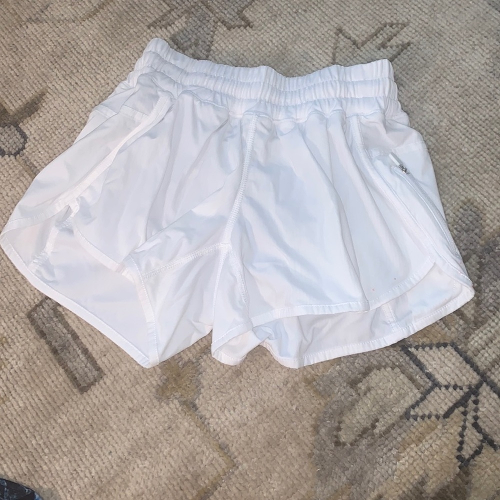 LULULEMON Athletica- white tracker shorts size 6